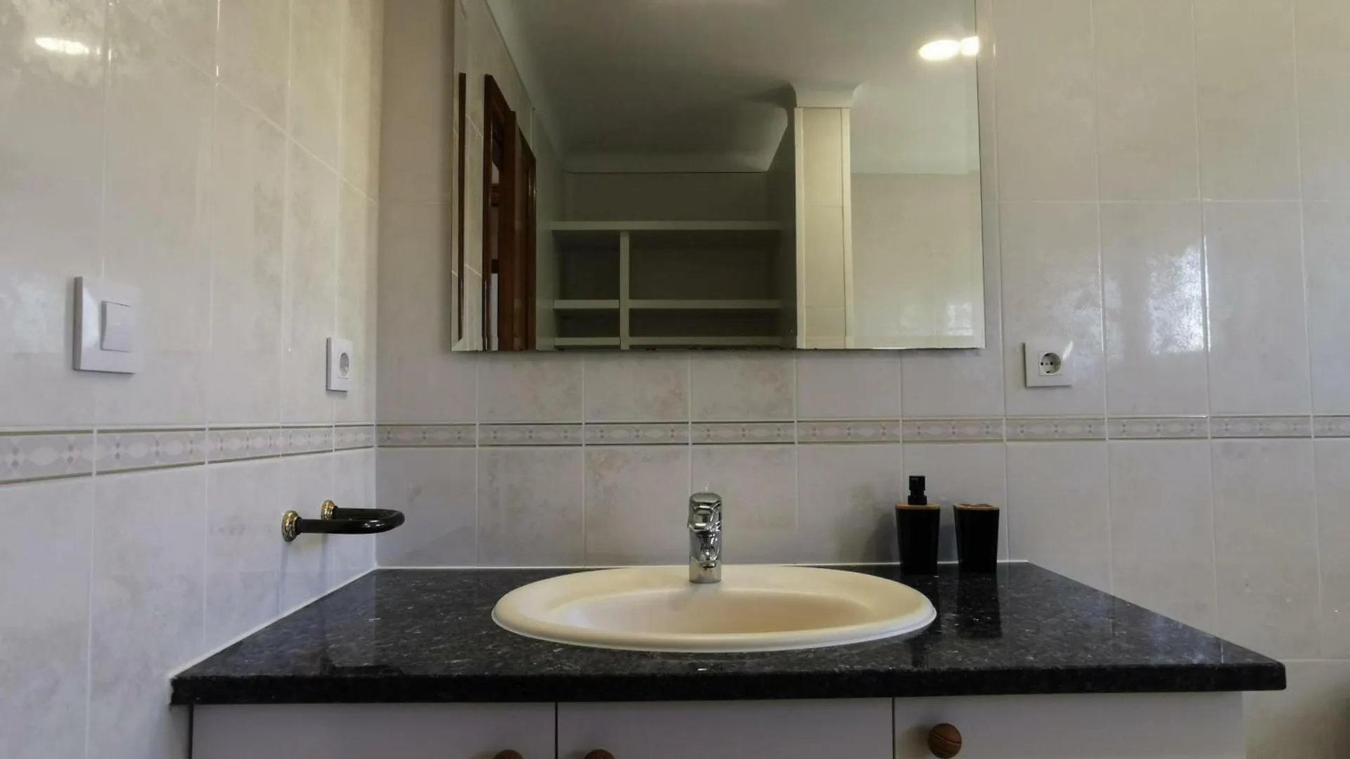 Apartament Apartamento Acogedor A 400M De La Playa En Llanca, Con Terraza Y Bano Hidromasaje - Es-89-135