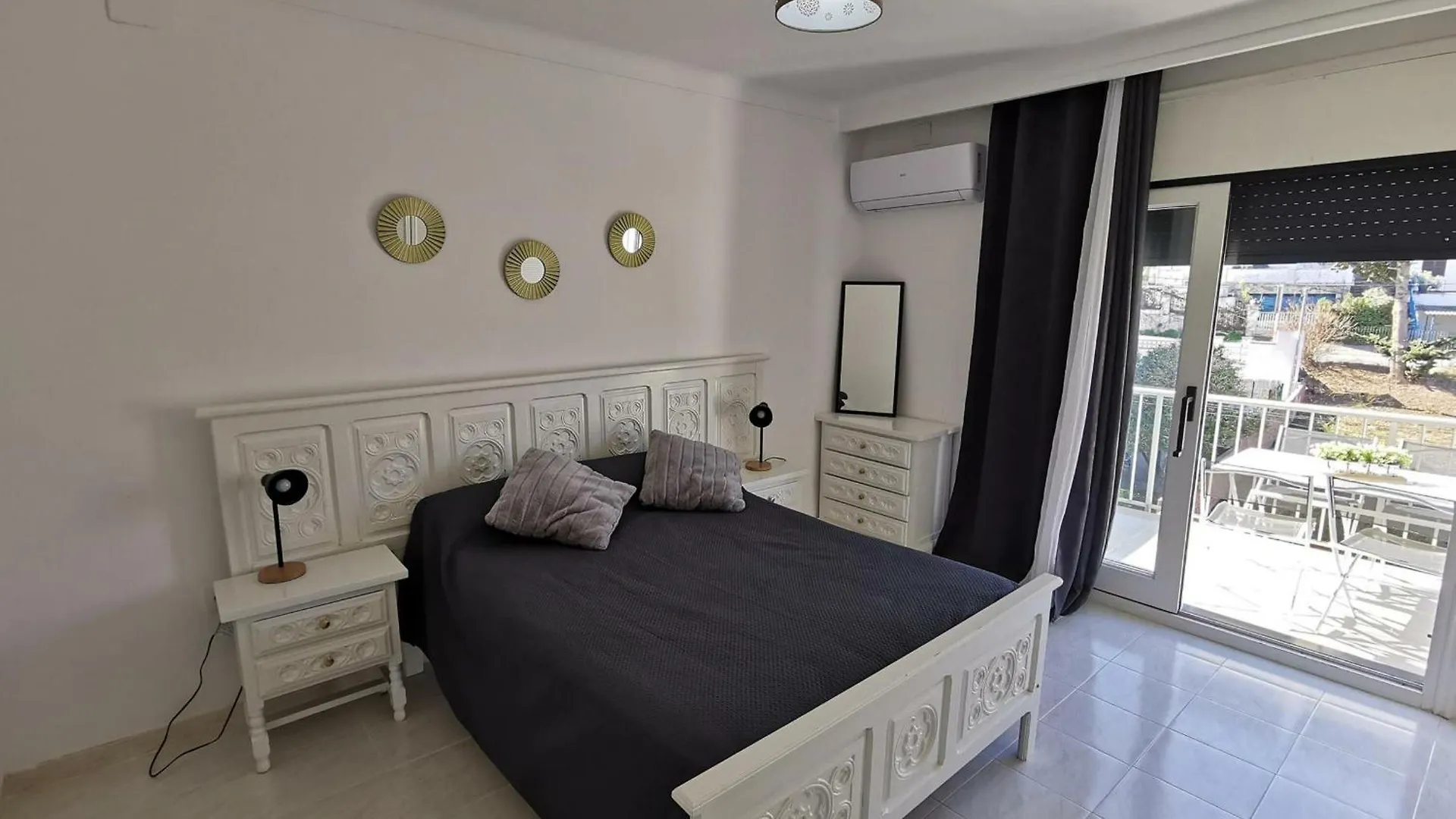 Apartamento Acogedor A 400M De La Playa En Llanca, Con Terraza Y Bano Hidromasaje - Es-89-135 Apartament